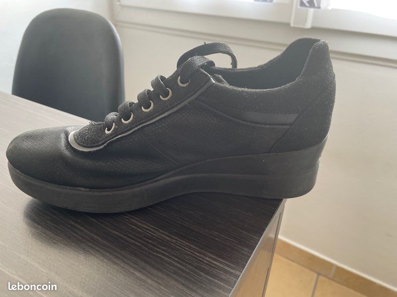 Baskets noires (image 3)
