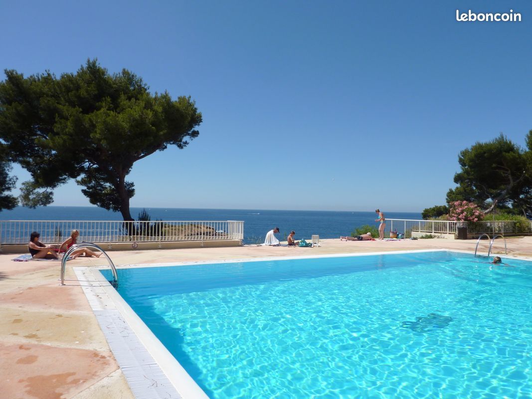 Studio bord de mer dans parc avec piscines (image 1)