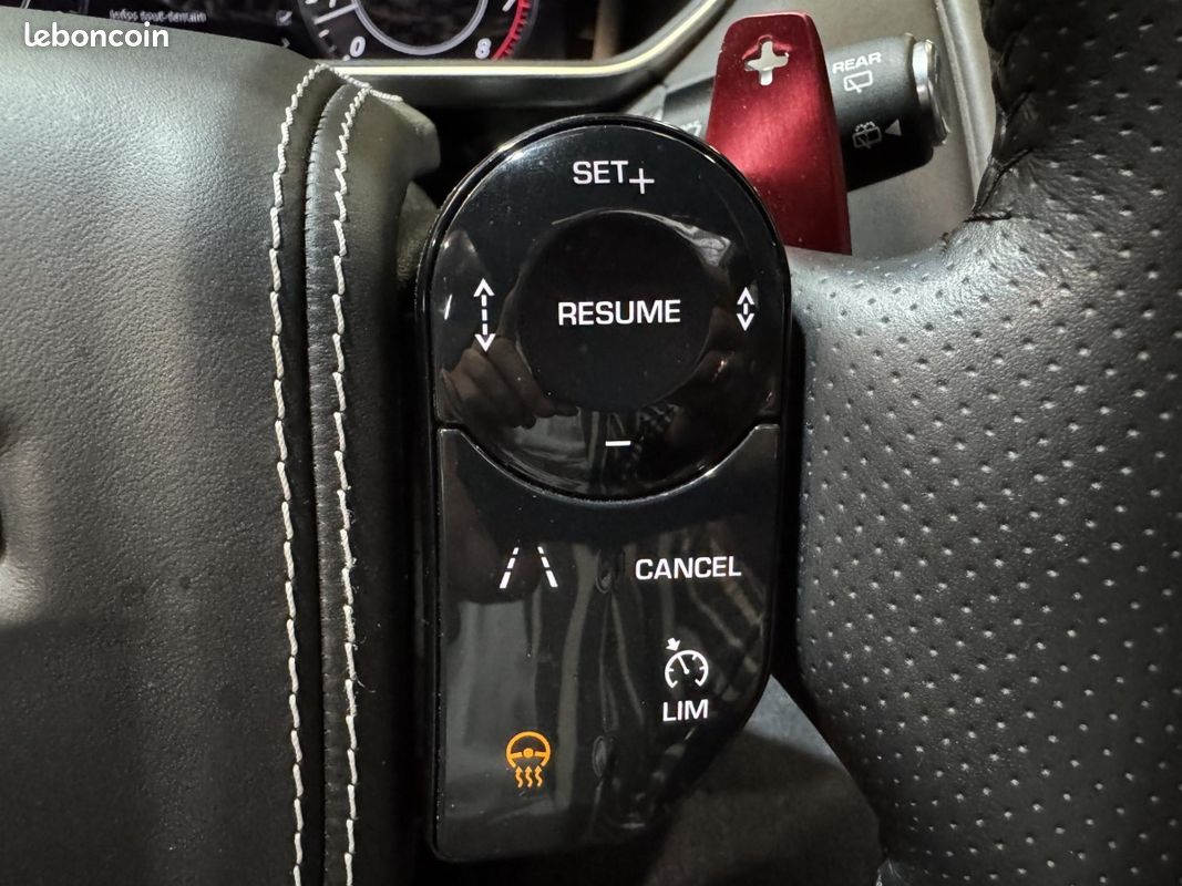 Land Rover Range Rover Sport (2) V8 5.0 575ch SVR Toit Ouvrant CARBONE Phase 2 (image 29)