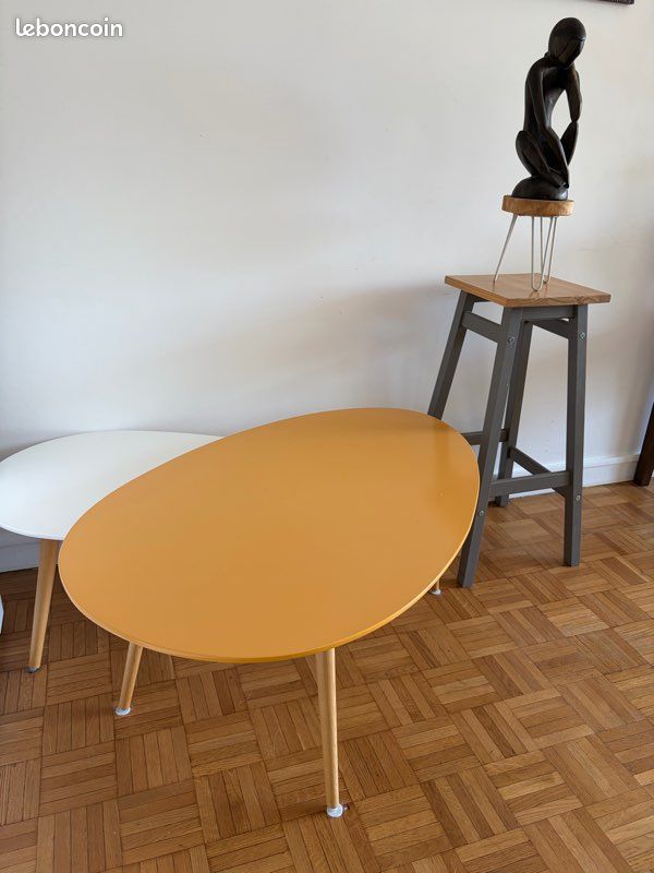 Tables basses scandinaves jaune et blanche (image 3)