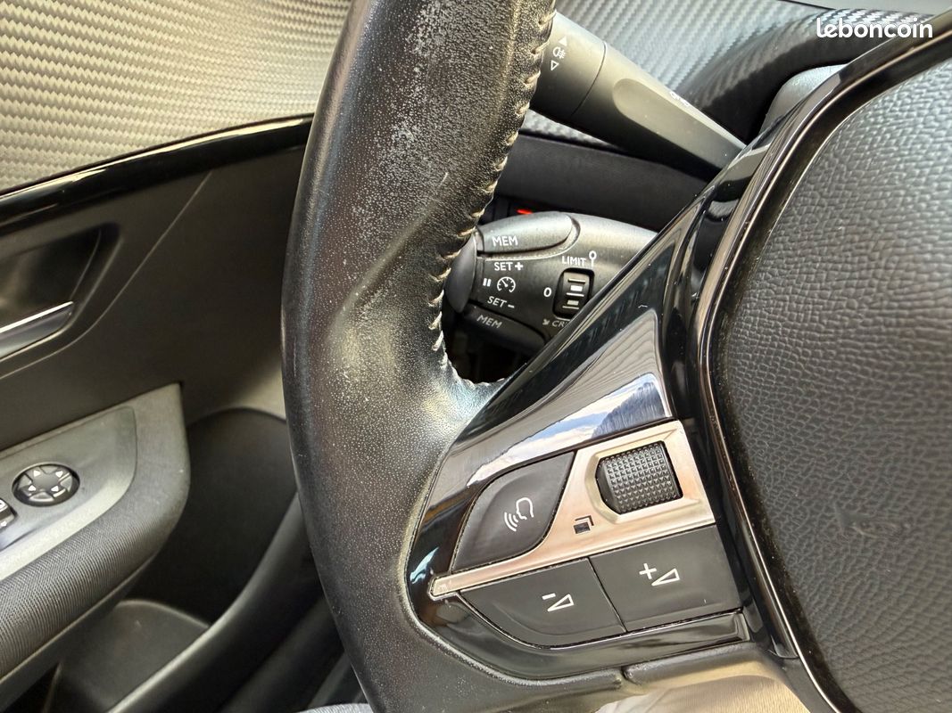 Peugeot 208 Active Bluehdi 100 ch (image 16)