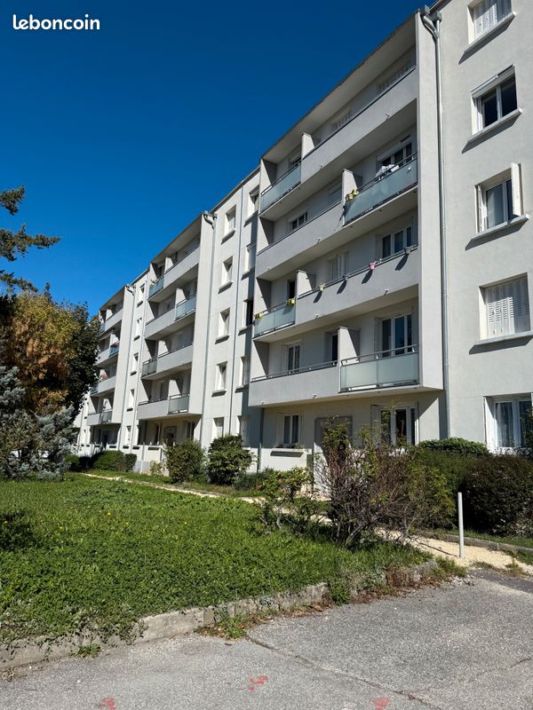 Appartement 3 pièces 53 m² · à Eybens · 53 m² · 730 €/mois