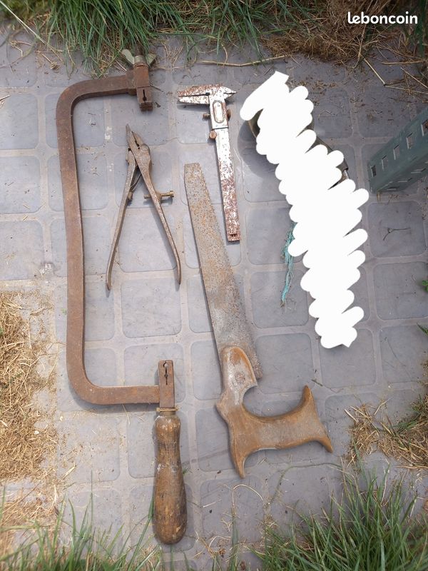 Lot d'outils anciens (image 1)