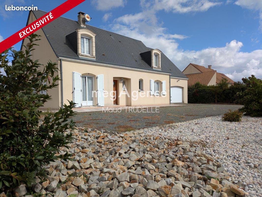Maison 7 pièces 146 m² · à Louplande · 146 m² · 250 000 €