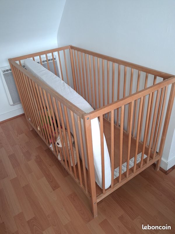 Lit bébé bois Ikea (image 1)