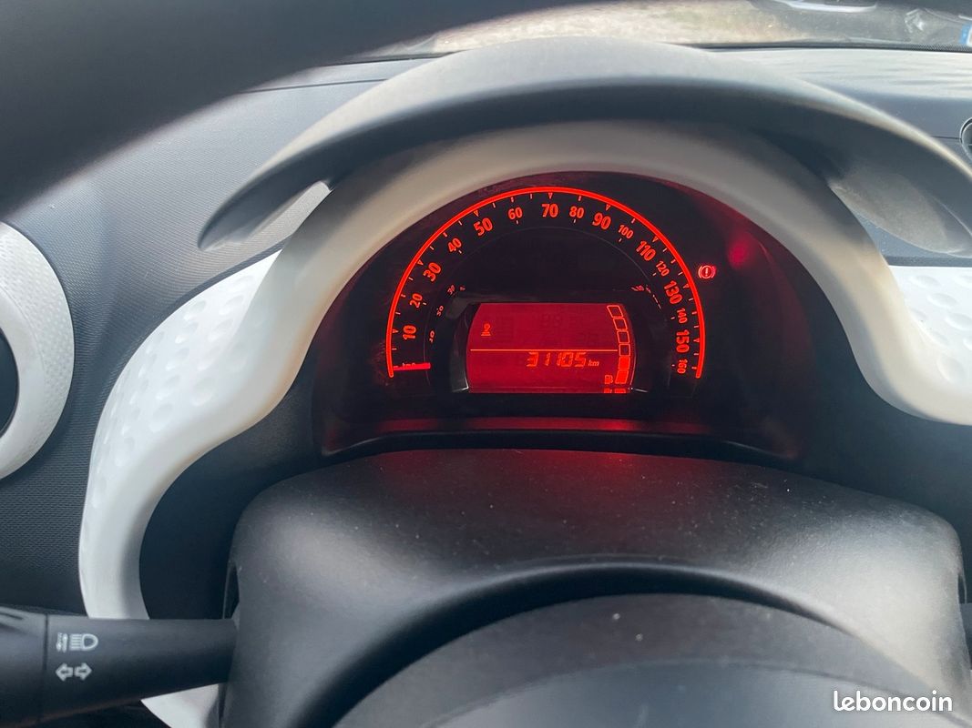 RENAULT Twingo Twingo III 1.0 SCe 70 E6 Zen Faible KM. Garantie 6 mois (image 14)