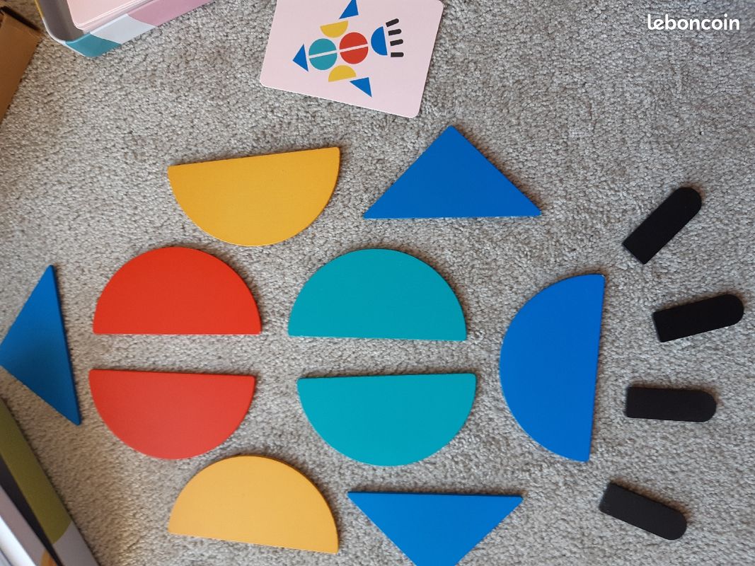Jeu de tangram en bois (image 2)