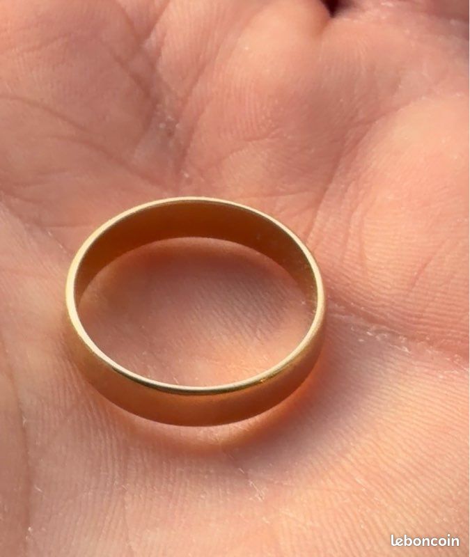 Alliance en or jaune 18 carats (image 2)