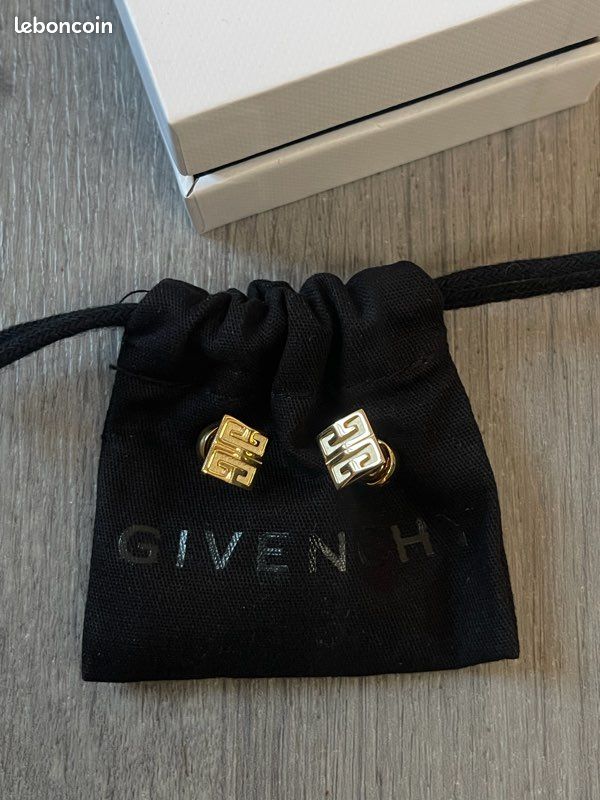 Boucles d'oreilles Givenchy logo dorées neuves (image 4)