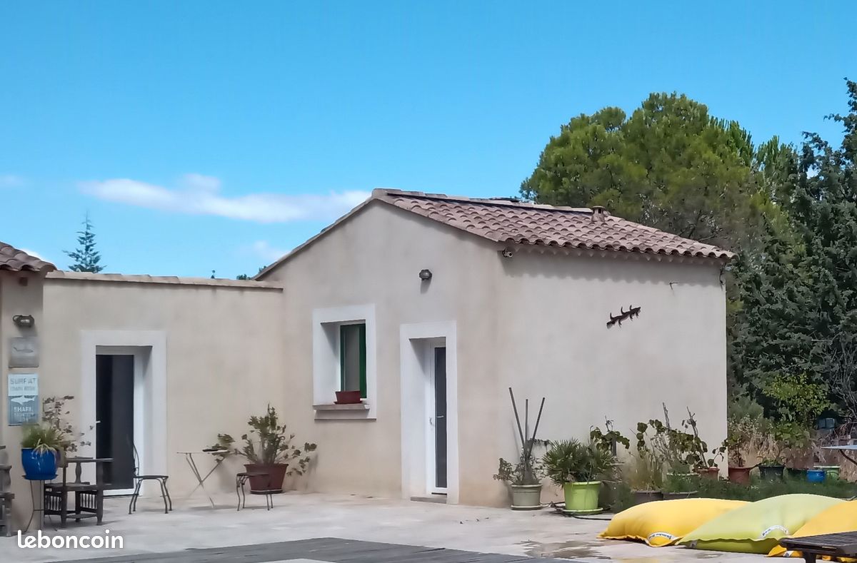Appartement 1 pièce 40 m² · à Trets · 40 m² · 850 €