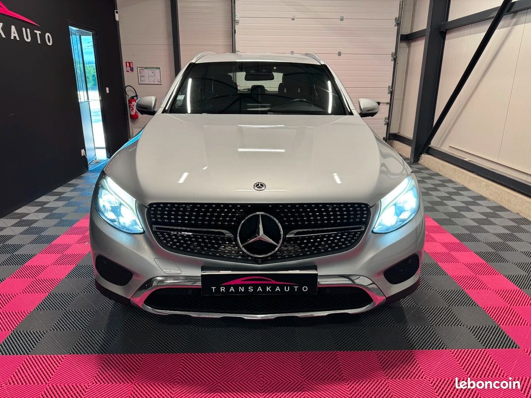 MERCEDES GLC 220 d 9G-Tronic 4Matic Sportline / SUIVI ENTRETIEN / PACK AMG / ATTELAGE / GARANTIE 12 MOIS (image 2)