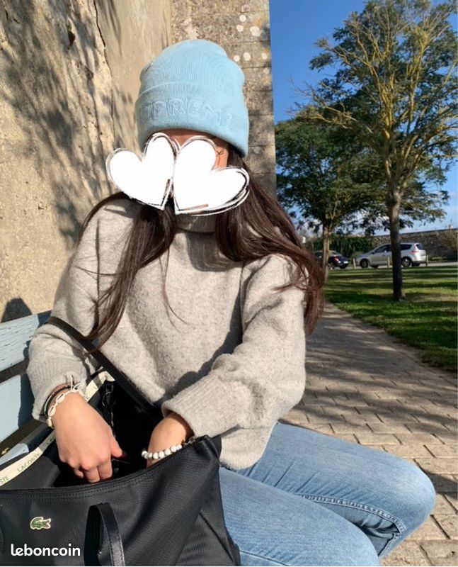 Bonnet Supreme Bleu - Modèle épuisé - Neuf Avec étiquettes