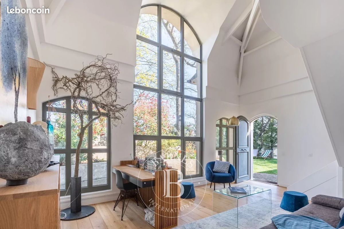 Maison 8 pièces 250 m² · à Louveciennes · 250 m² · 1 990 000 €