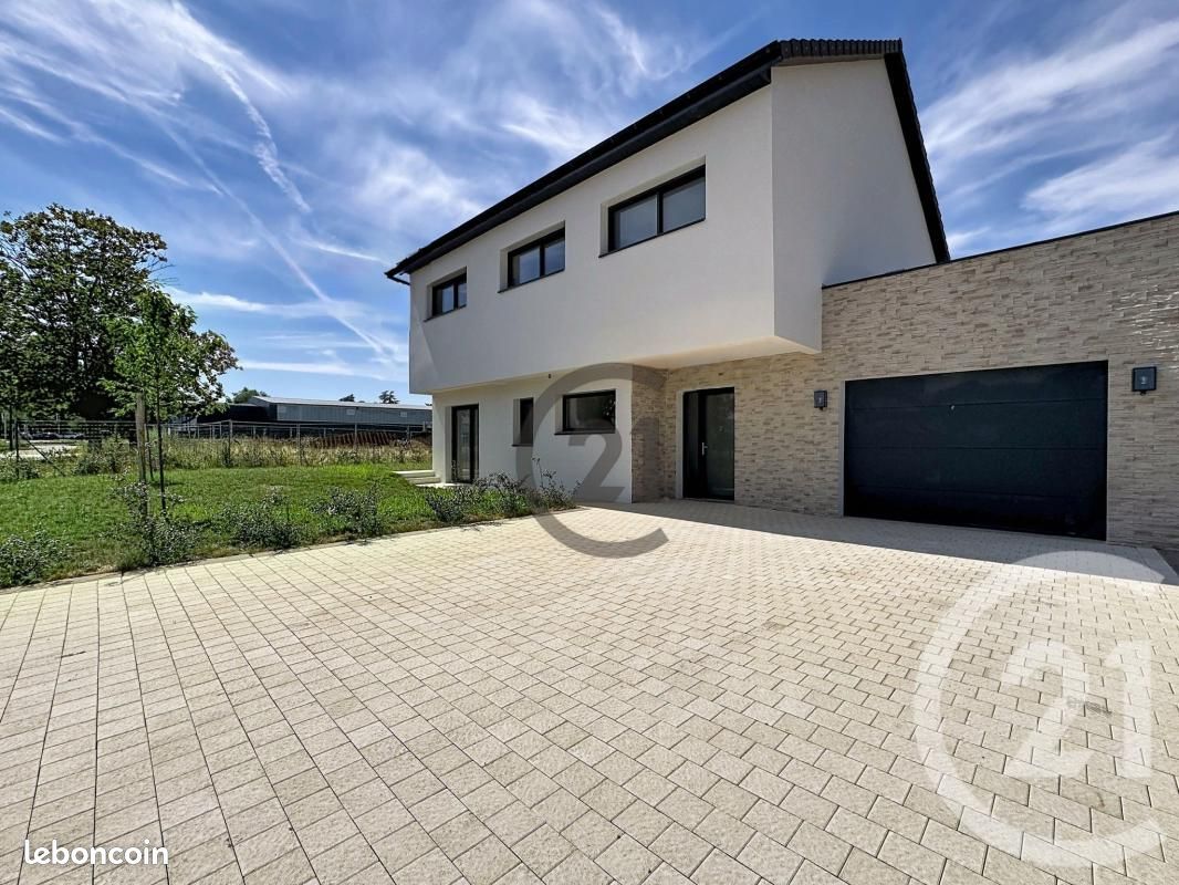 Maison 7 pièces 171 m² · à Gueux · 171 m² · 750 000 €