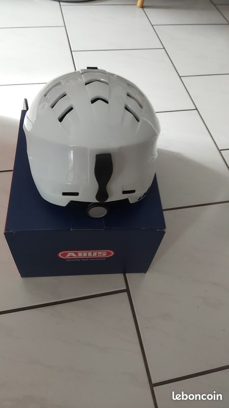Casque de vélo marque ABUS (image 1)