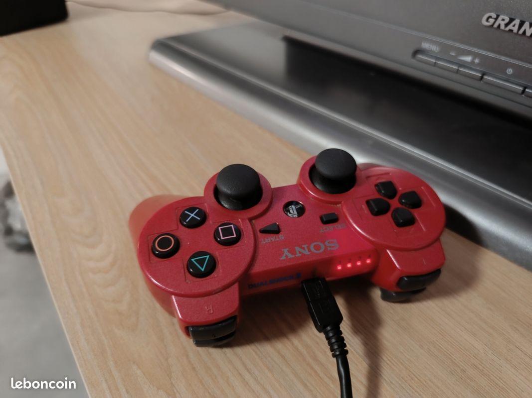 Lot De 2 Manettes Sony DualShock Pour PS3 - Pour Pièces Ou Réparation - Modèle Officiel Noir