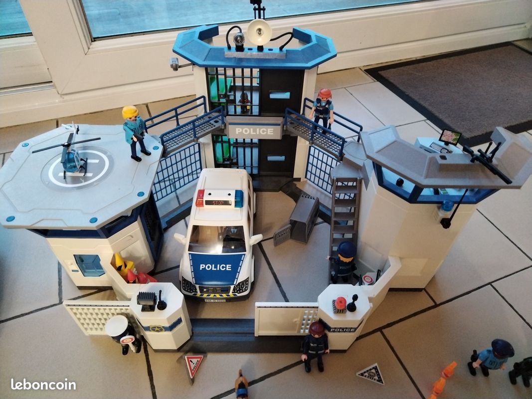 Commissariat de police Playmobil avec 2 voitures (image 6)