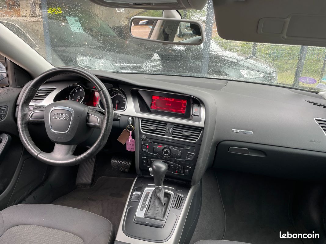 Audi A5 Sportback 2.0 TFSI 180ch Ambiente Multitronic (image 3)