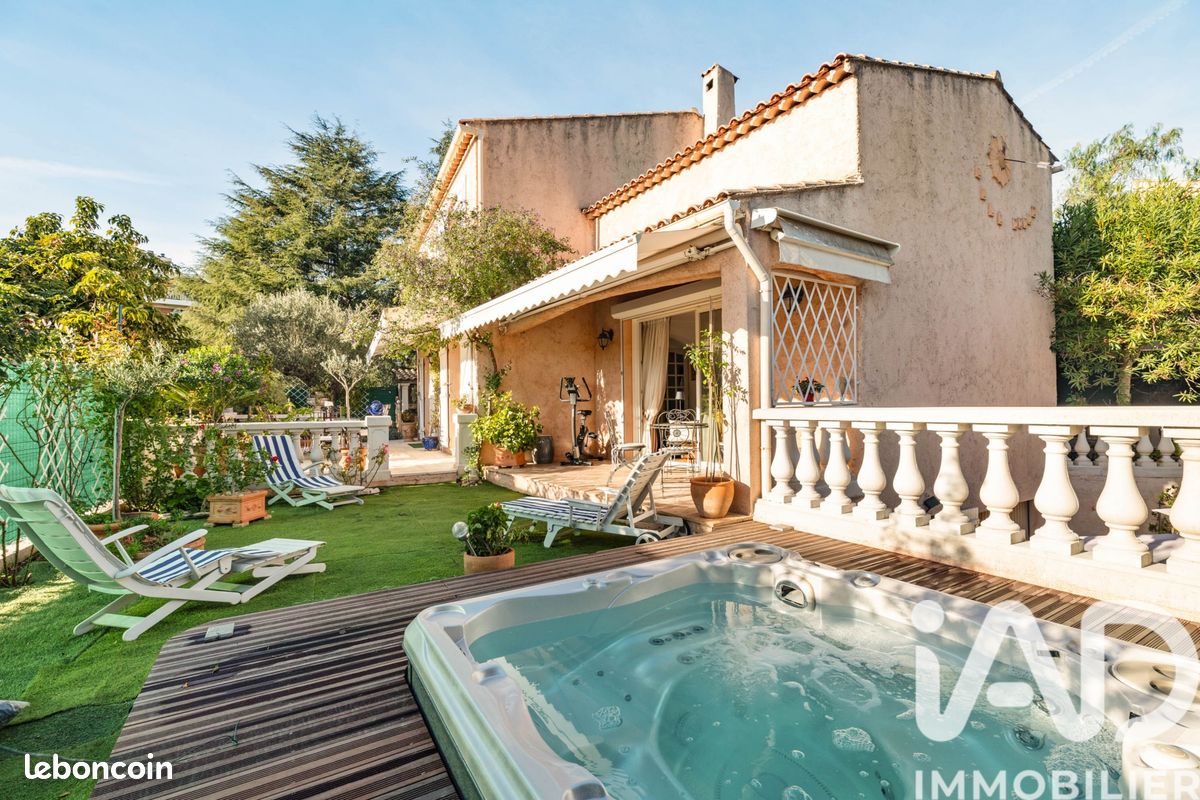 Maison 7 pièces 207 m² · à Antibes · 207 m² · 995 000 €