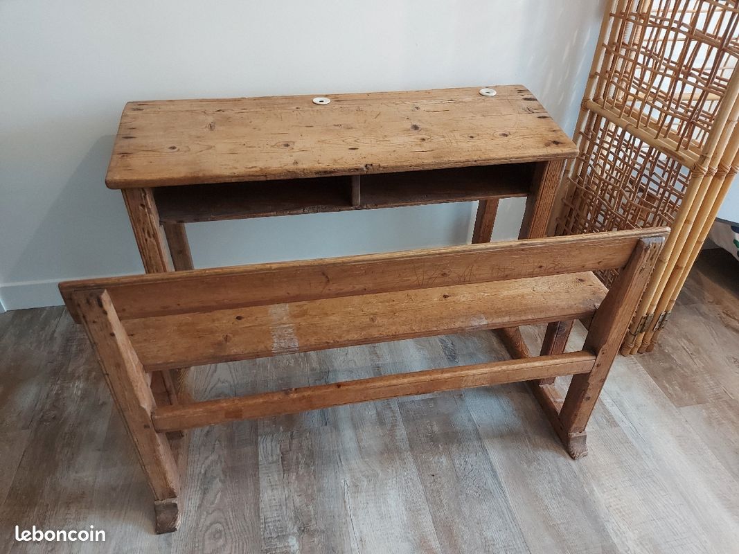 Bureau d'écolier années 50/60 (image 1)
