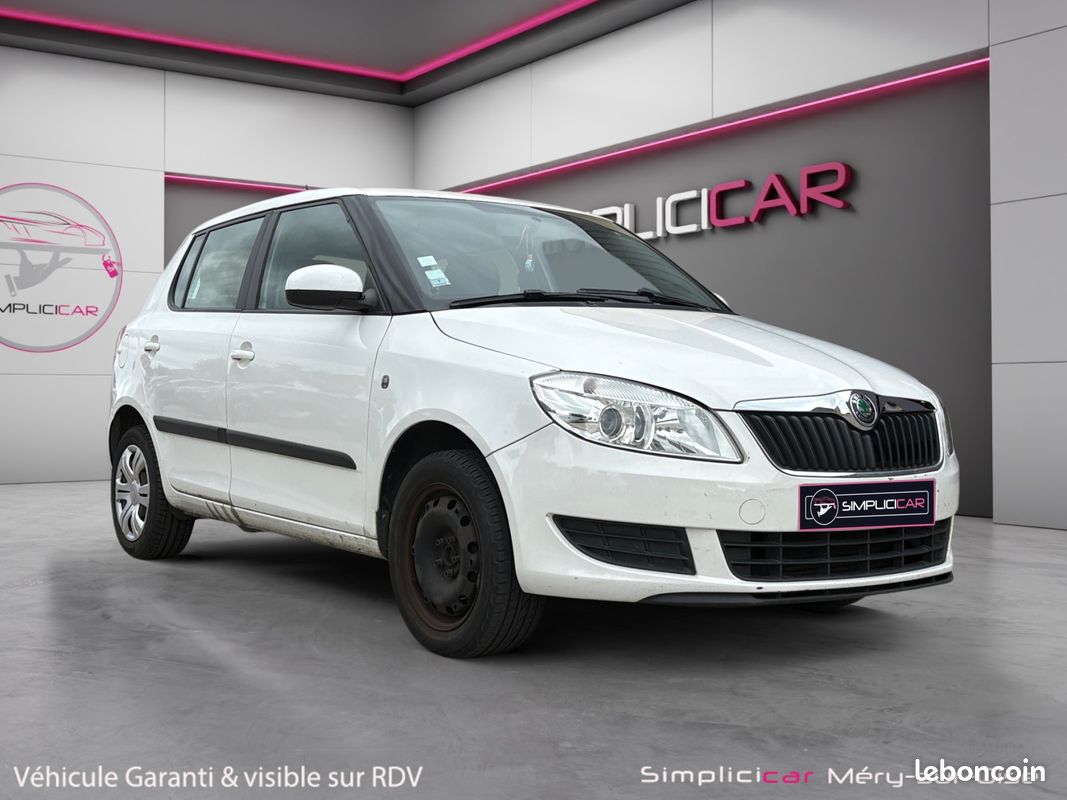 SKODA FABIA II 1.4 TDI 90 AMBITION 90Ch Garantie 12 mois (image 1)
