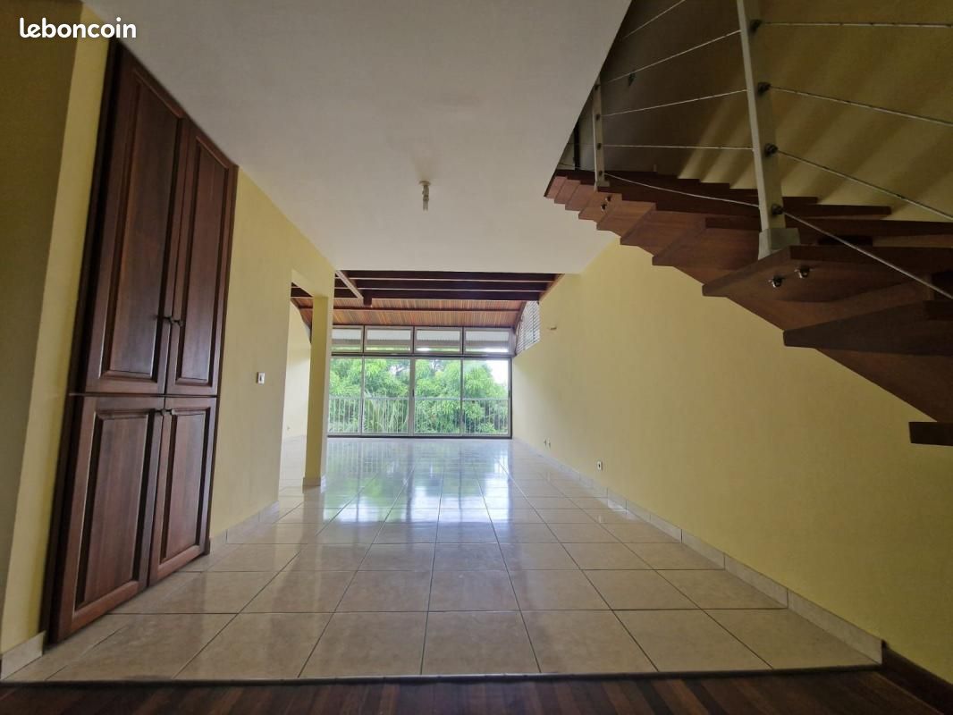Appartement 3 pièces 90 m² · à Cayenne · 90 m² · 950 €/mois