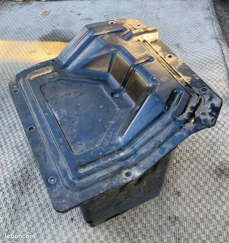 Bac à batterie Golf 5 R32 A3 3.2 (image 1)