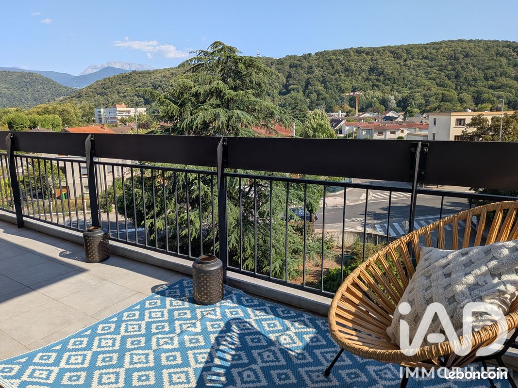 Appartement 4 pièces 84 m² · à Échirolles · 84 m² · 199 000 €