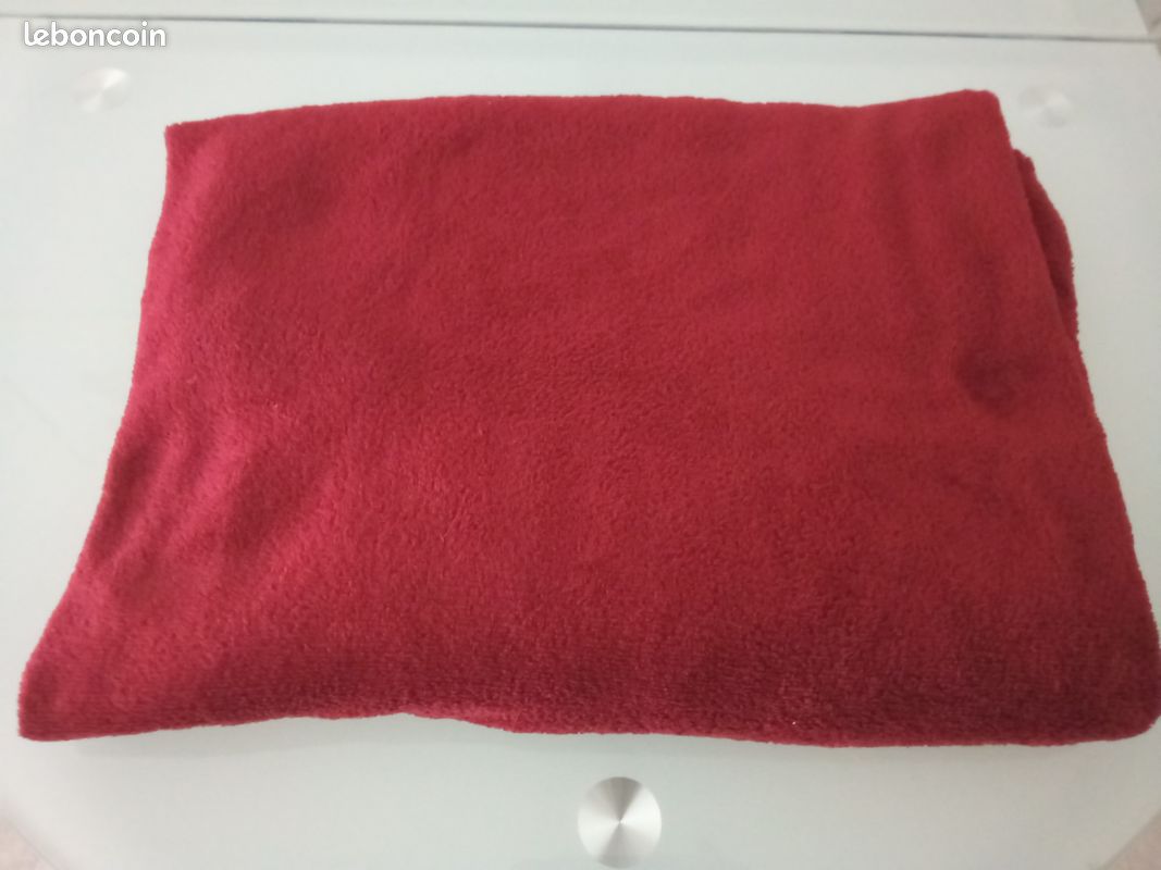 À vendre jusqu'au 30-10-26 : Grand plaid 1 personne (image 1)