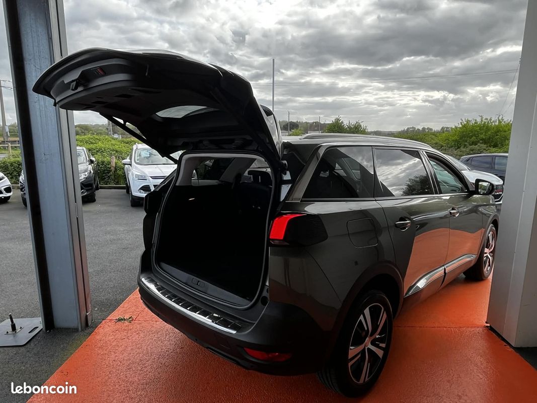 Peugeot 5008 1.5 BLUEHDI 130CH E6.C ALLURE S&S EAT8 (image 11)
