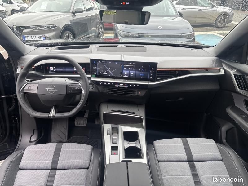 Opel Grandland 1.2 Turbo Hybrid 145ch GS e-DCT6 (image 9)