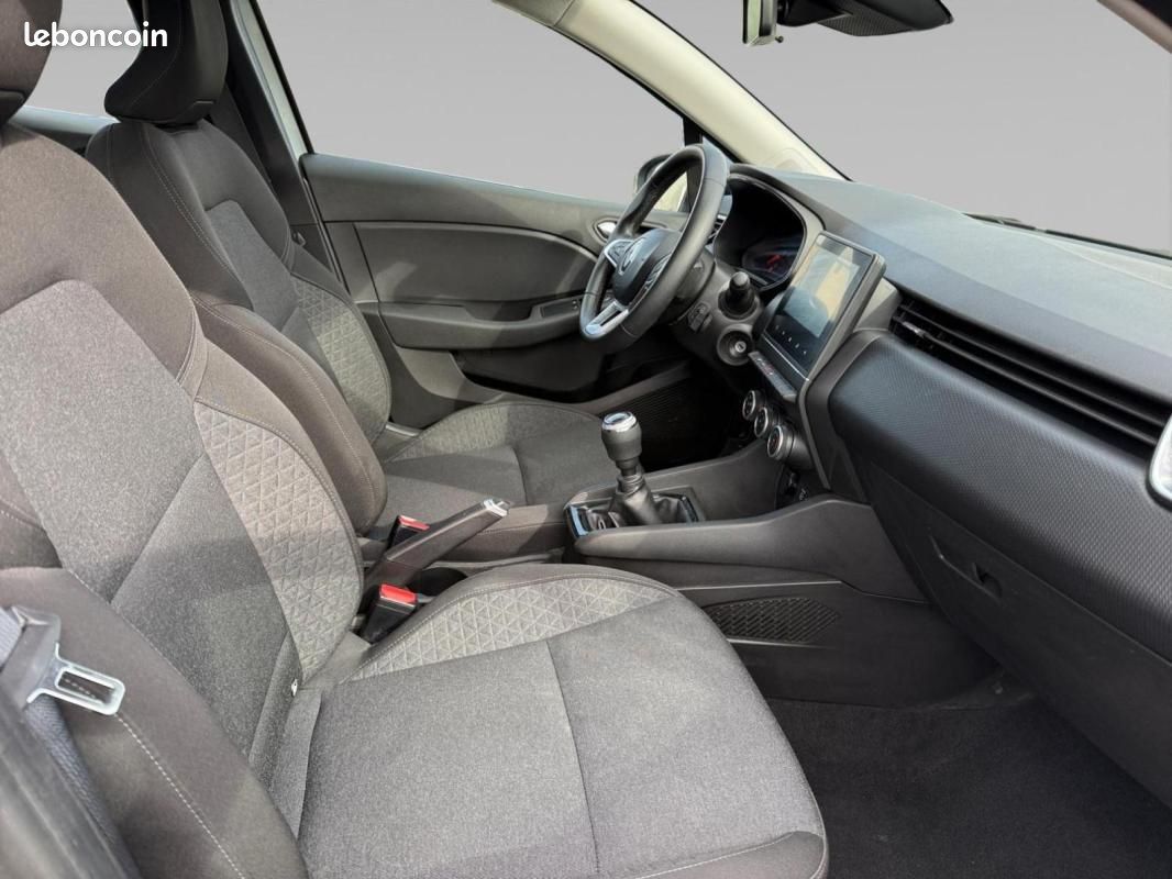 Renault Clio V TCe 90 Equilibre (image 13)