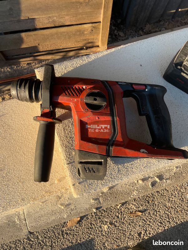 Perforateur HILTI TE 6 A 36 D'occasion – 2 Batteries Li-ion 36V Incluses