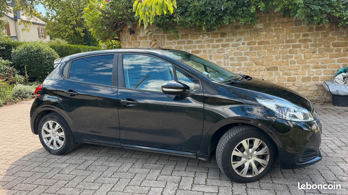 Peugeot 208 (image 3)