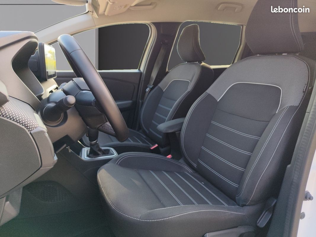 DACIA JOGGER Hybrid 140 5 places Expression - Virtual Cockpit - CarPlay - Clim - Garantie 12 mois (image 9)