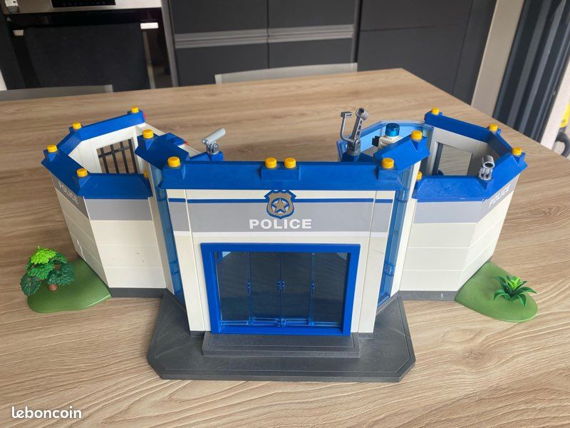 Commissariat Playmobil 4264 (image 3)