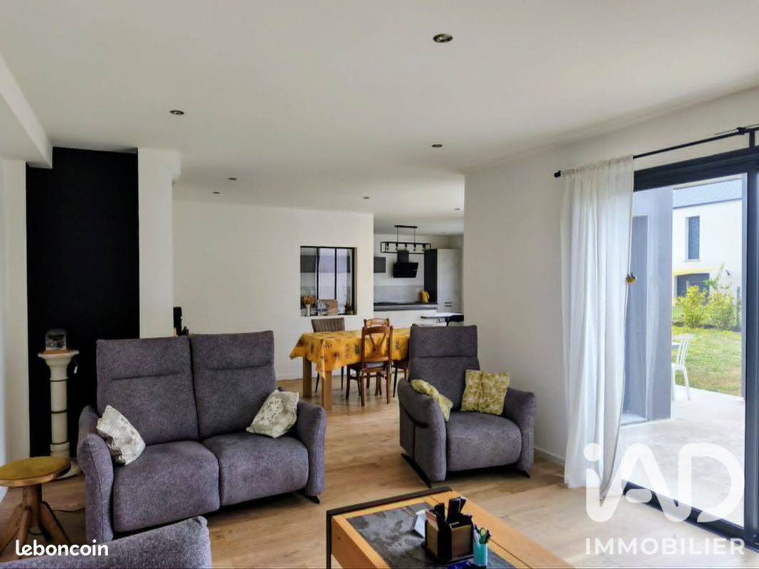 Maison 6 pièces 148 m² · à La Chapelle-des-Fougeretz · 148 m² · 468 000 €
