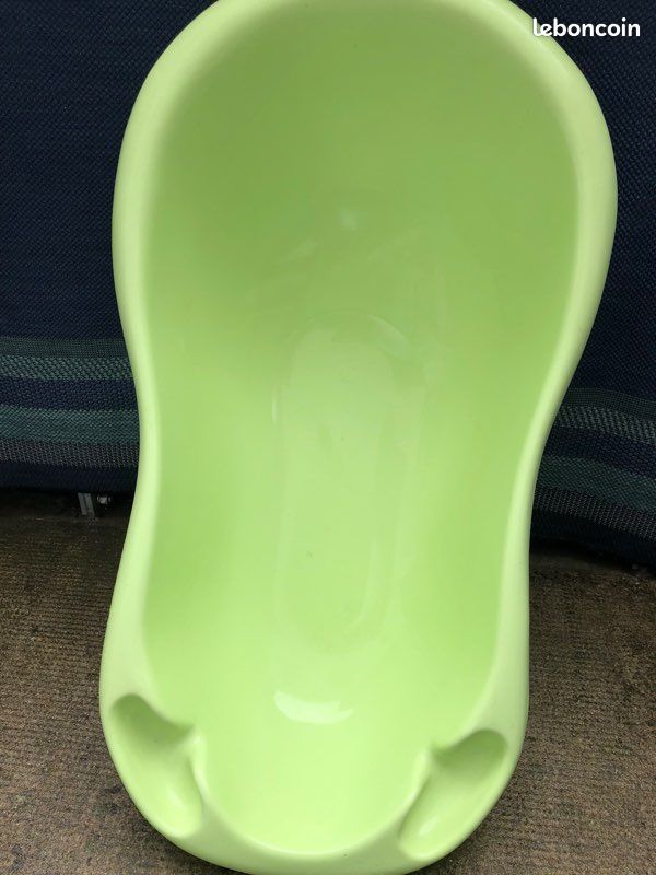 Lot de trotteur+anneaux de bain+petit baignoire bébé (image 4)