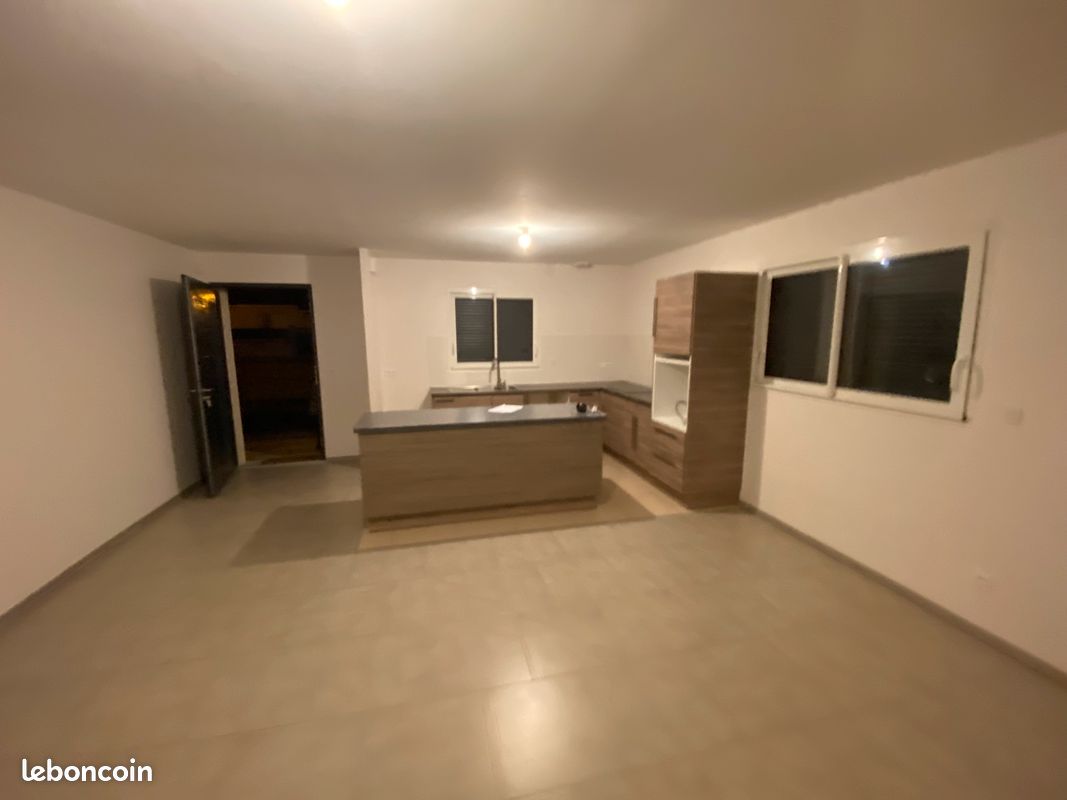 Maison 3 pièces 90 m² · à Cour-Cheverny · 90 m² · 860 €/mois