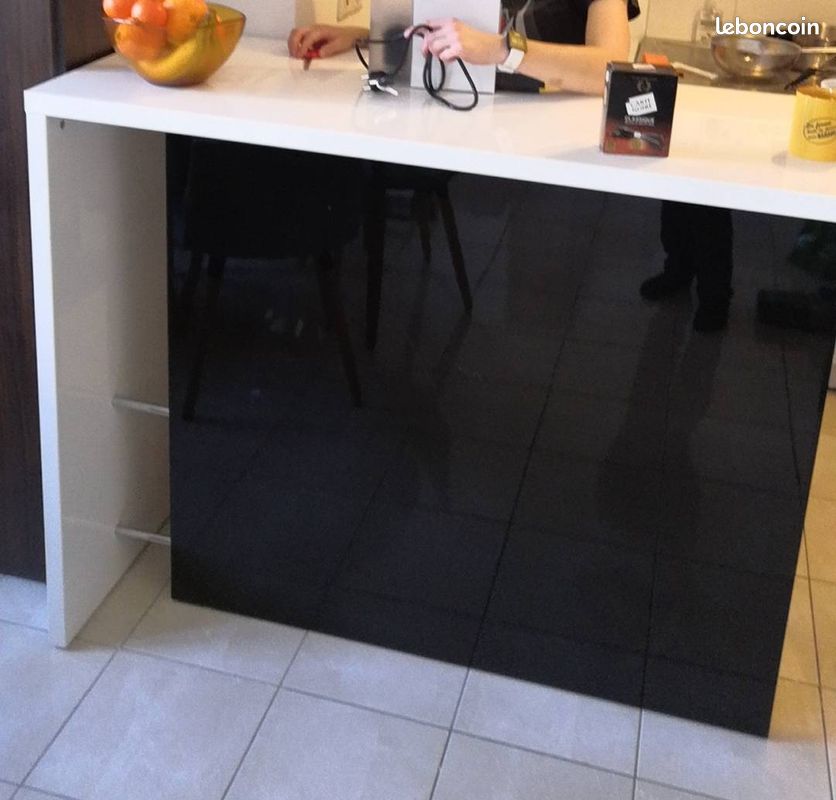 Bar (image 1)