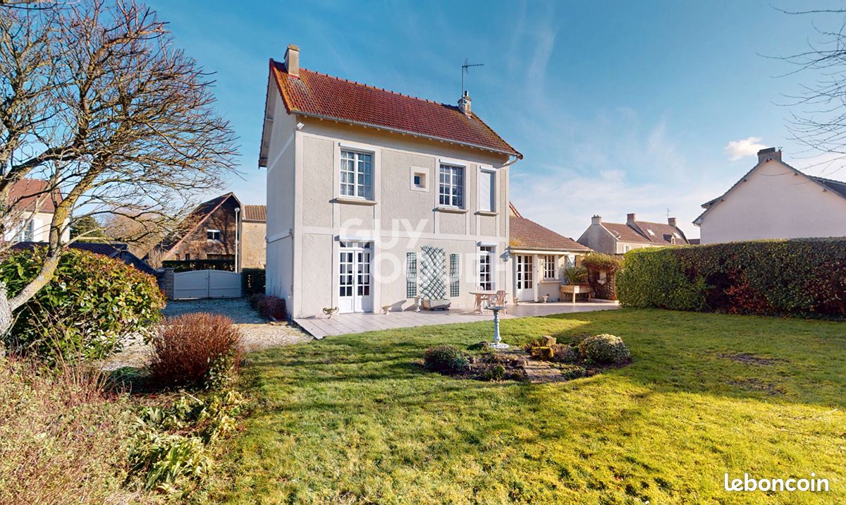 Maison 5 pièces 142 m² · à Mathieu · 142 m² · 339 900 €
