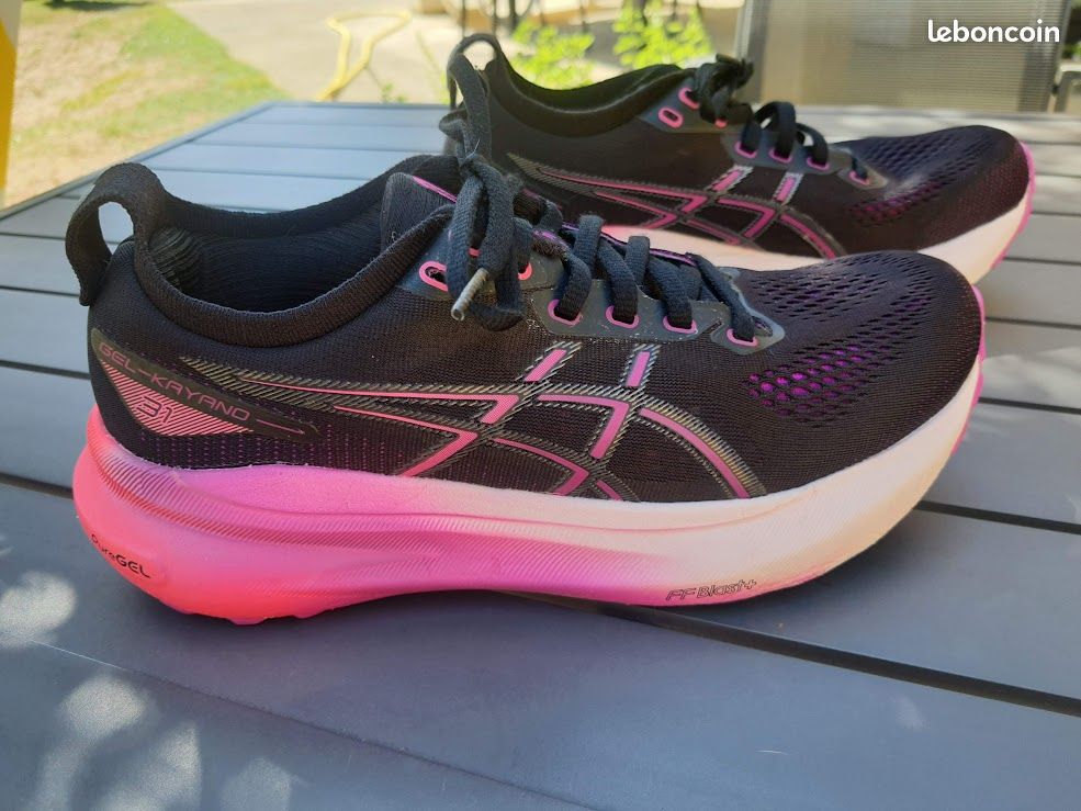 Baskets pointure 38 : ASICS Gel-Kayano 30 Femme Noir Rose – Running – EXCELLENT ETAT (image 1)