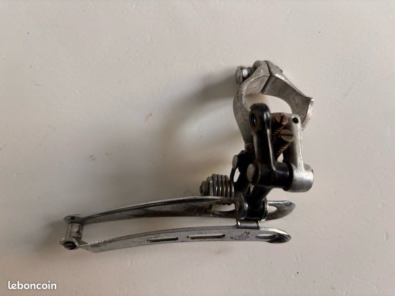 Dérailleur Avant Campagnolo Record Vintage – Fabriqué En Italie – Pièce Vélo Course