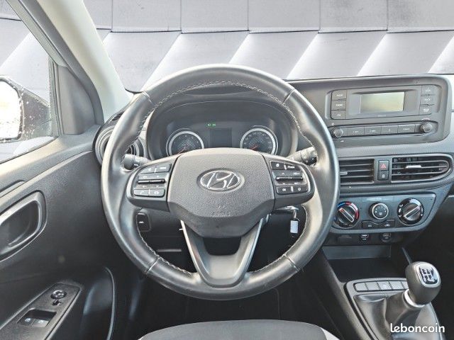 Hyundai i10 1.0 67 ECO Intuitive 5P (image 12)