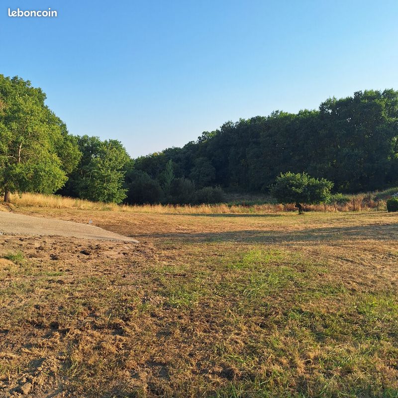 Terrain 672 m² · à Sadirac · 672 m² · 82 500 €