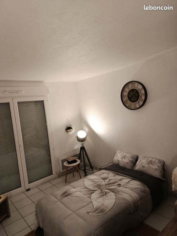 Location (image 4)