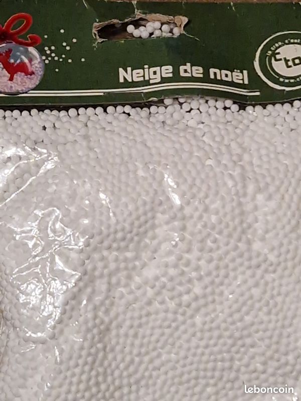 Bôme a neige billes de polystyrène et laine blanche (image 3)