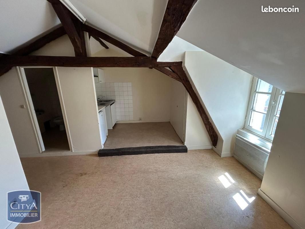 Appartement 1 pièce 20 m² · à Cholet · 20 m² · 331 €/mois