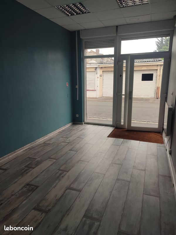 Local commercial 5 pièces 140 m² · à Lens · 140 m² · 1 300 €