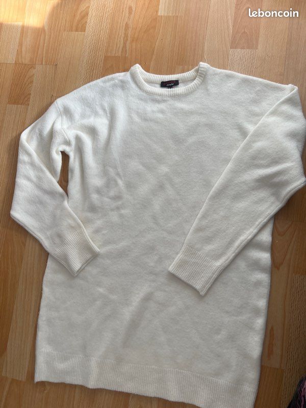 Robe pull blanche (image 1)
